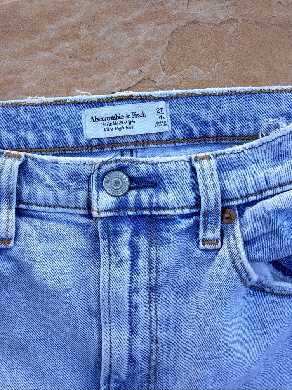 Abercrombie & Fitch Light Blue Ultra High Rise Straight Jeans - Picture 2 of 3